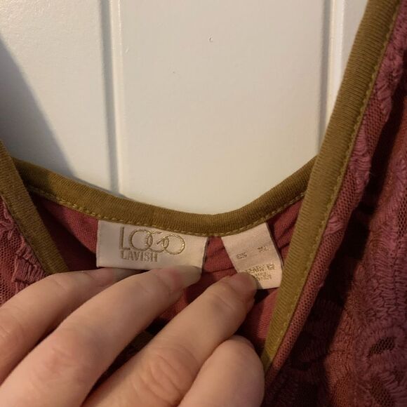 Logo by Lori Goldstein ladies tank style top. Size: XL. - Picture 3 of 5